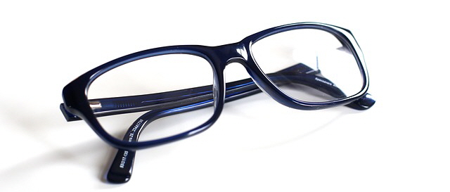 glasses-1381195_640
